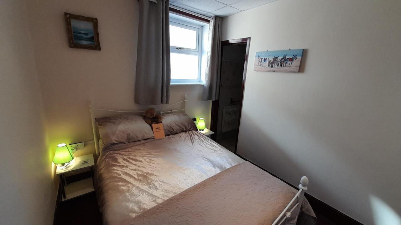 Selenite Guest house Blackpool